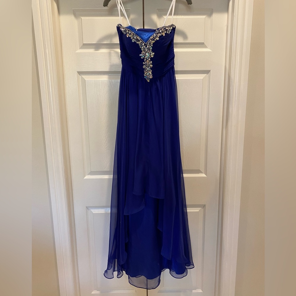 Strapless Prom dress by Eva